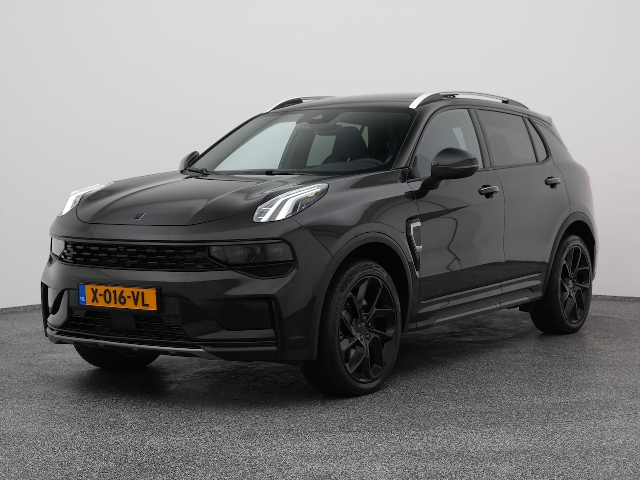 Lynk & Co 01 - 1.5 Plug-in Hybrid | 360° | BLACK | ZWARTE HEMEL | NLD AUTO - AutoWereld.nl