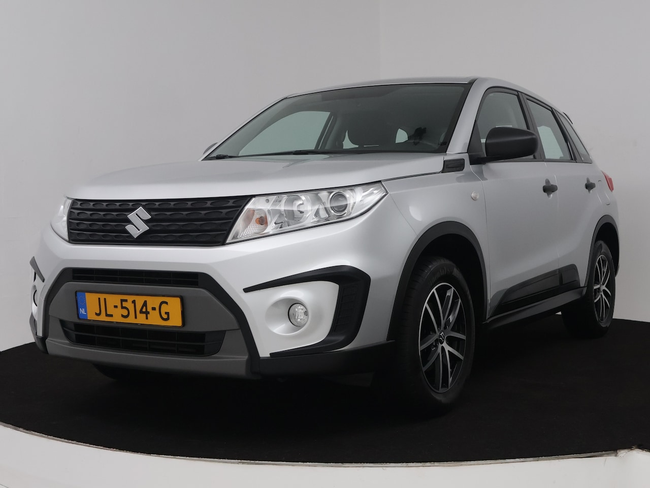 Suzuki Vitara - 1.6 Comfort airco | trekhaak | LM velgen | bluetooth | outdoor pakket - AutoWereld.nl