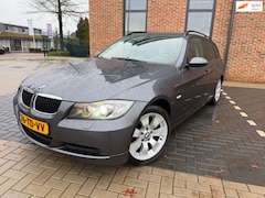 BMW 3-serie Touring - 318i Business Line | CarPlay