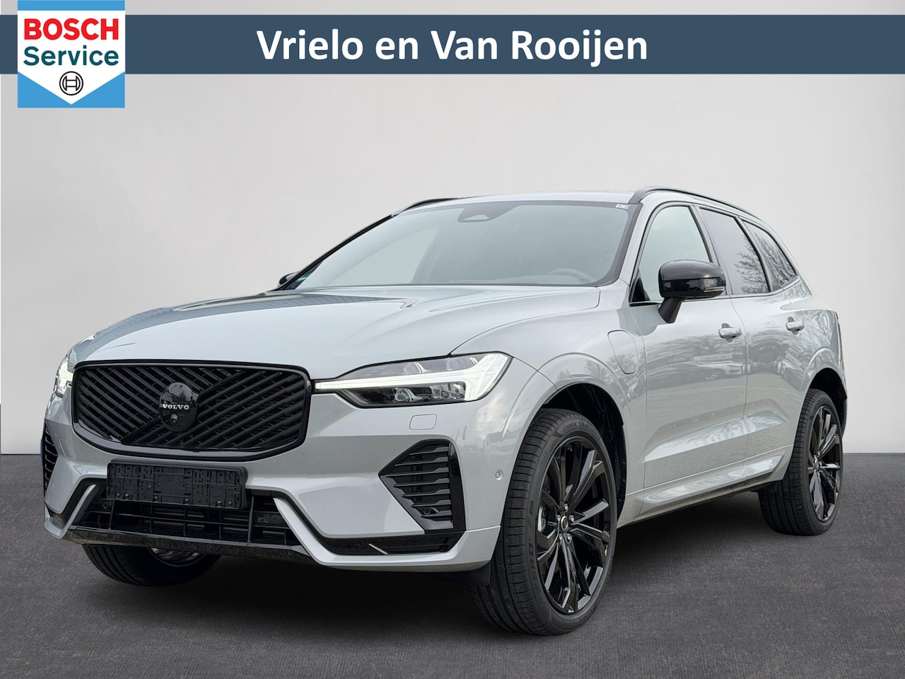 Volvo XC60 - 2.0 T6 Plug-in hybrid AWD Ultra Black Edition Facelift | Pano | 360 Camera | Leer | Winter - AutoWereld.nl