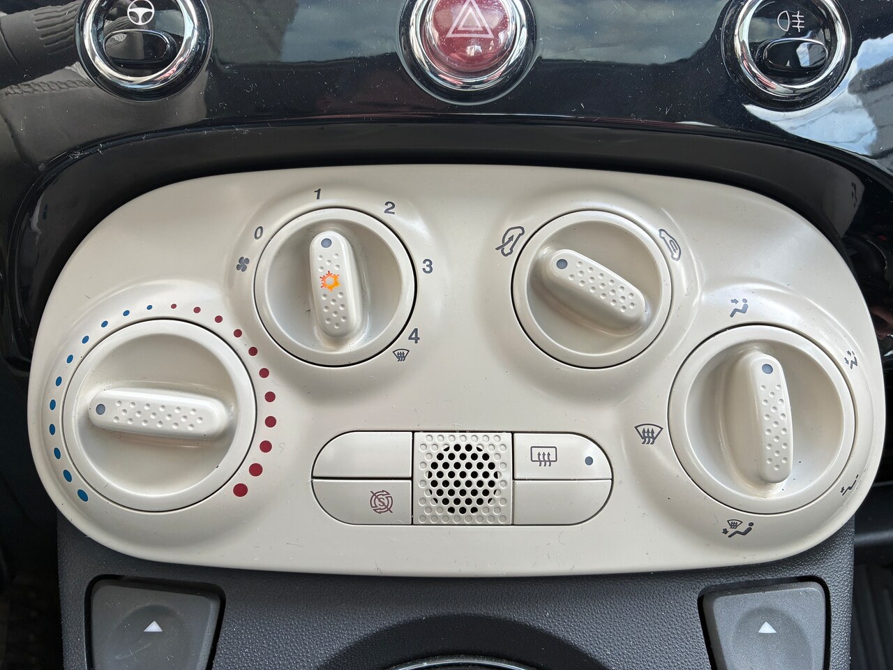 Fiat 500 - 1.2 Lounge Automaat, Nieuwe Distributie/Banden!