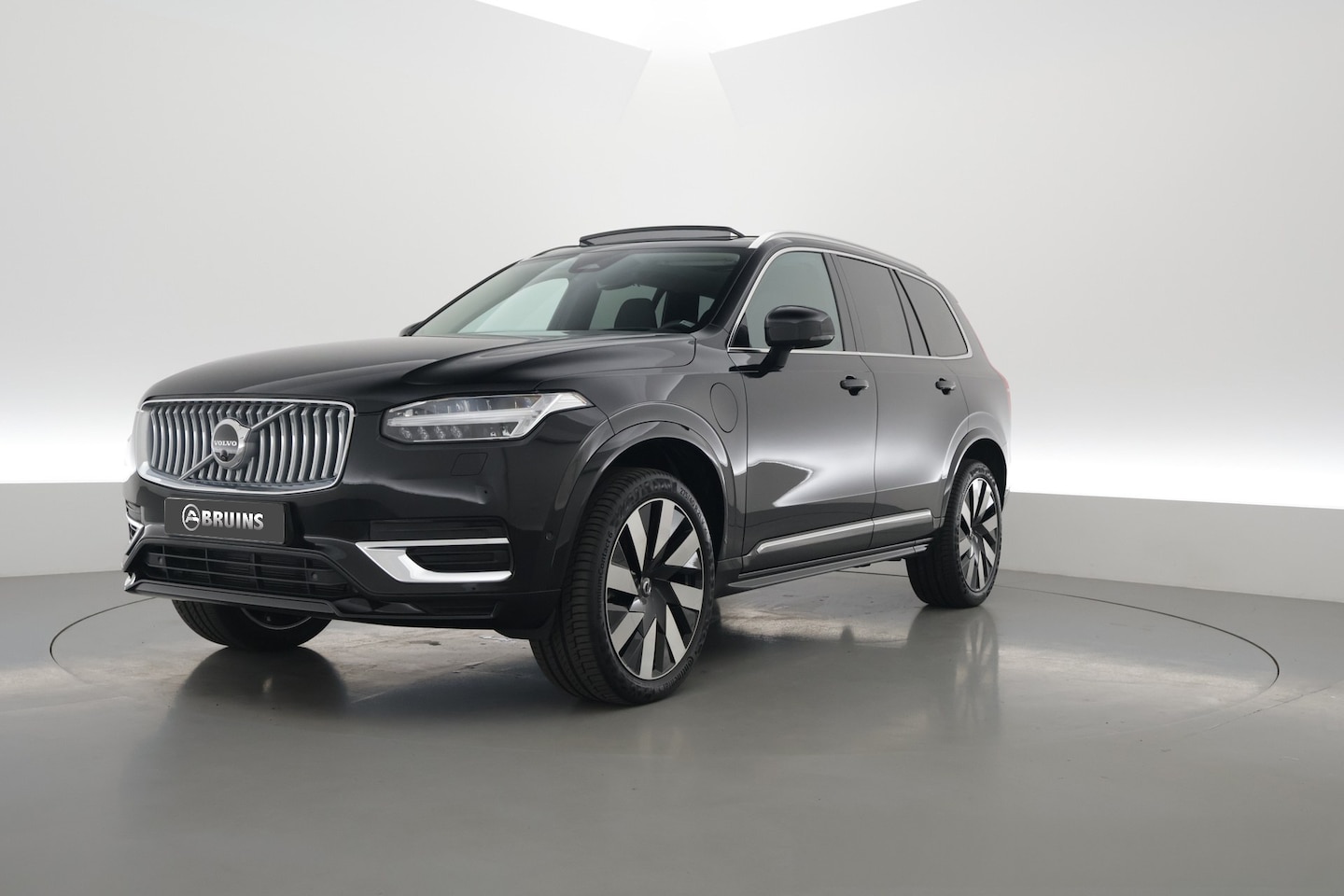 Volvo XC90 - 2.0 T8 Recharge AWD Ultra Bright | 7 pers. | Pano | 360 camera | HUD | Harman/Kardon | Mem - AutoWereld.nl