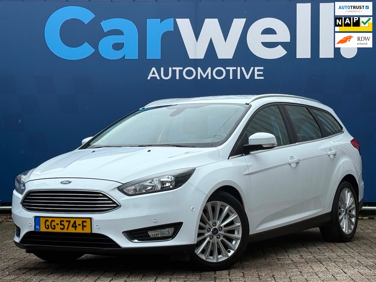 Ford Focus Wagon - 1.5 Titanium Edition Trekhaak,Navi,Climate,Cruise,Bleutooth,PDC,LMV,N.A.P!Apk tot 02-10-20 - AutoWereld.nl