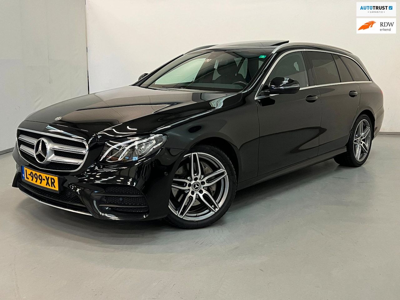 Mercedes-Benz E-klasse Estate - 200 4Matic / AMG / Schuifdak / CarPlay - AutoWereld.nl