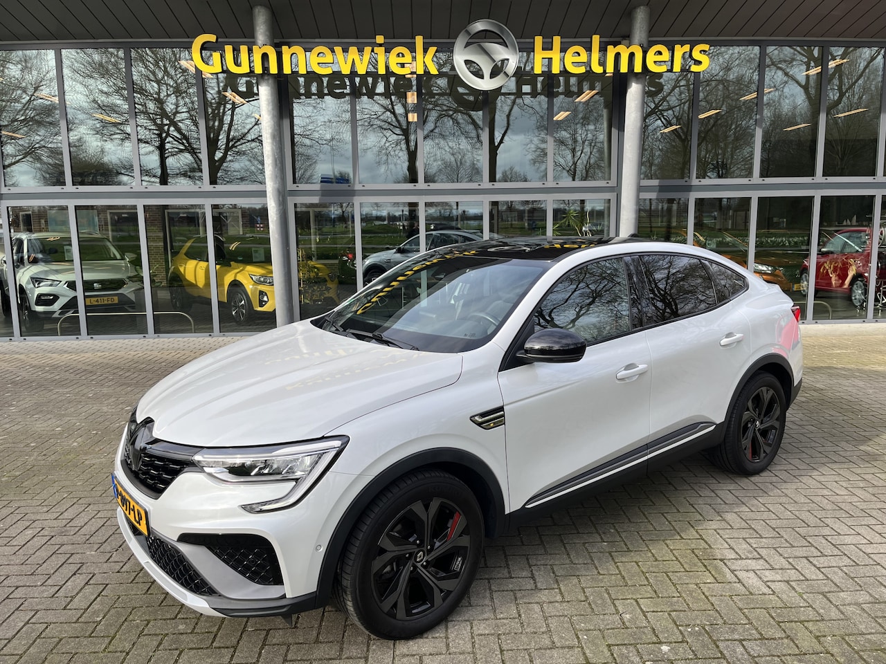 Renault Arkana - 1.6 E-Tech Hybrid 145 R.S. Line | AUTOMAAT | CAM | CARPLAY | LANE ASIST | NAVI | PDC V&A | - AutoWereld.nl
