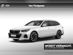 BMW 5-serie Touring - 550e xDrive Innovation Pack M Sportpakket Pro Aut. - Verwacht: Maart 2026