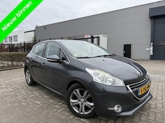 Peugeot 208 - 1.6 e-HDI Allure Led Sensor Clima Netjes