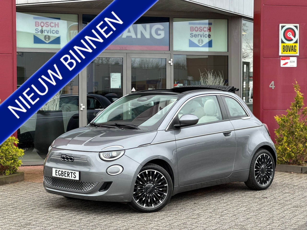 Fiat 500 C - La Prima 42 kWh | Leder | Camera | 17"LMV | ACC - AutoWereld.nl