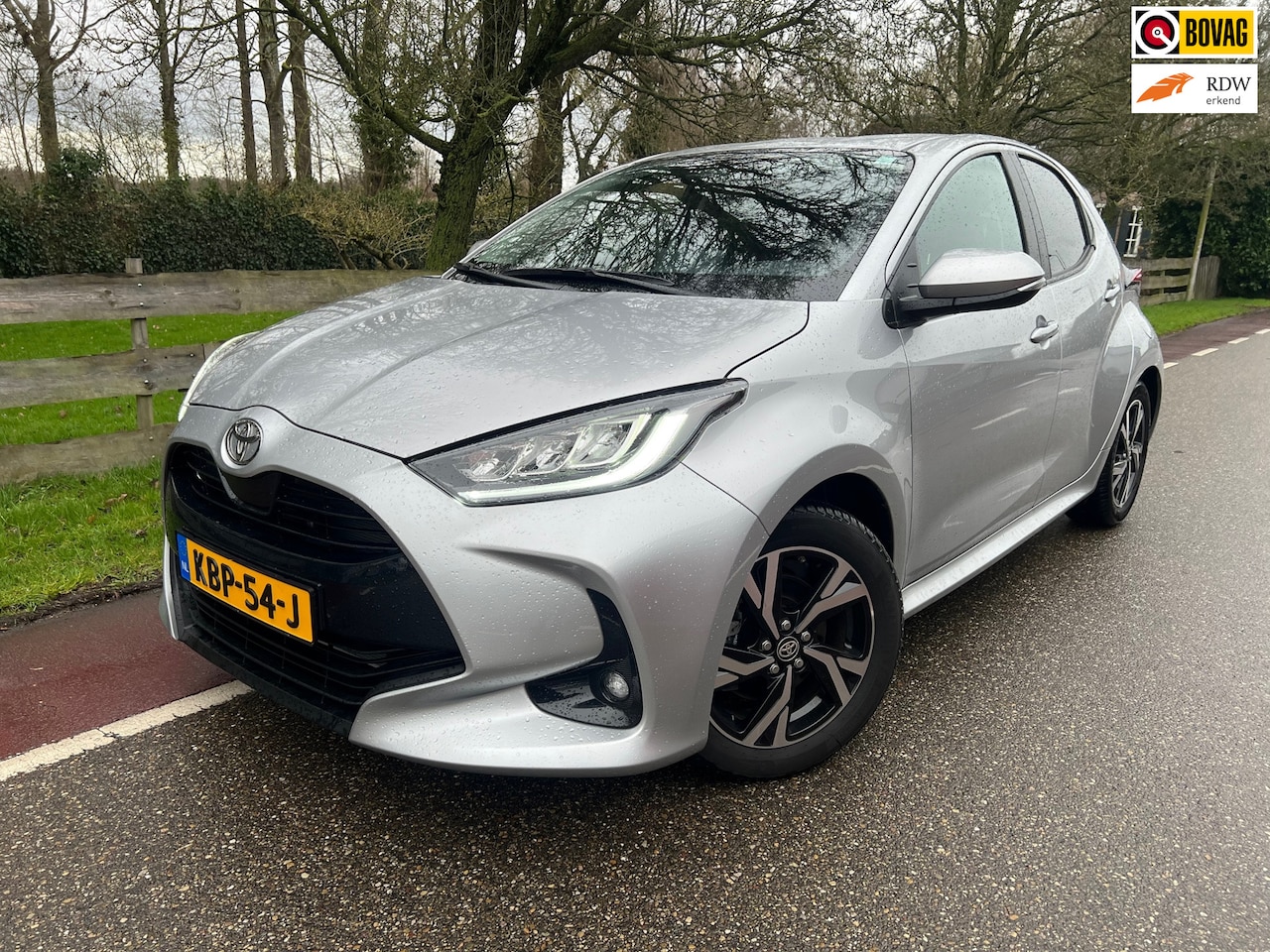 Toyota Yaris - 1.5 Hybrid 115 First Edition Camera Automaat - AutoWereld.nl