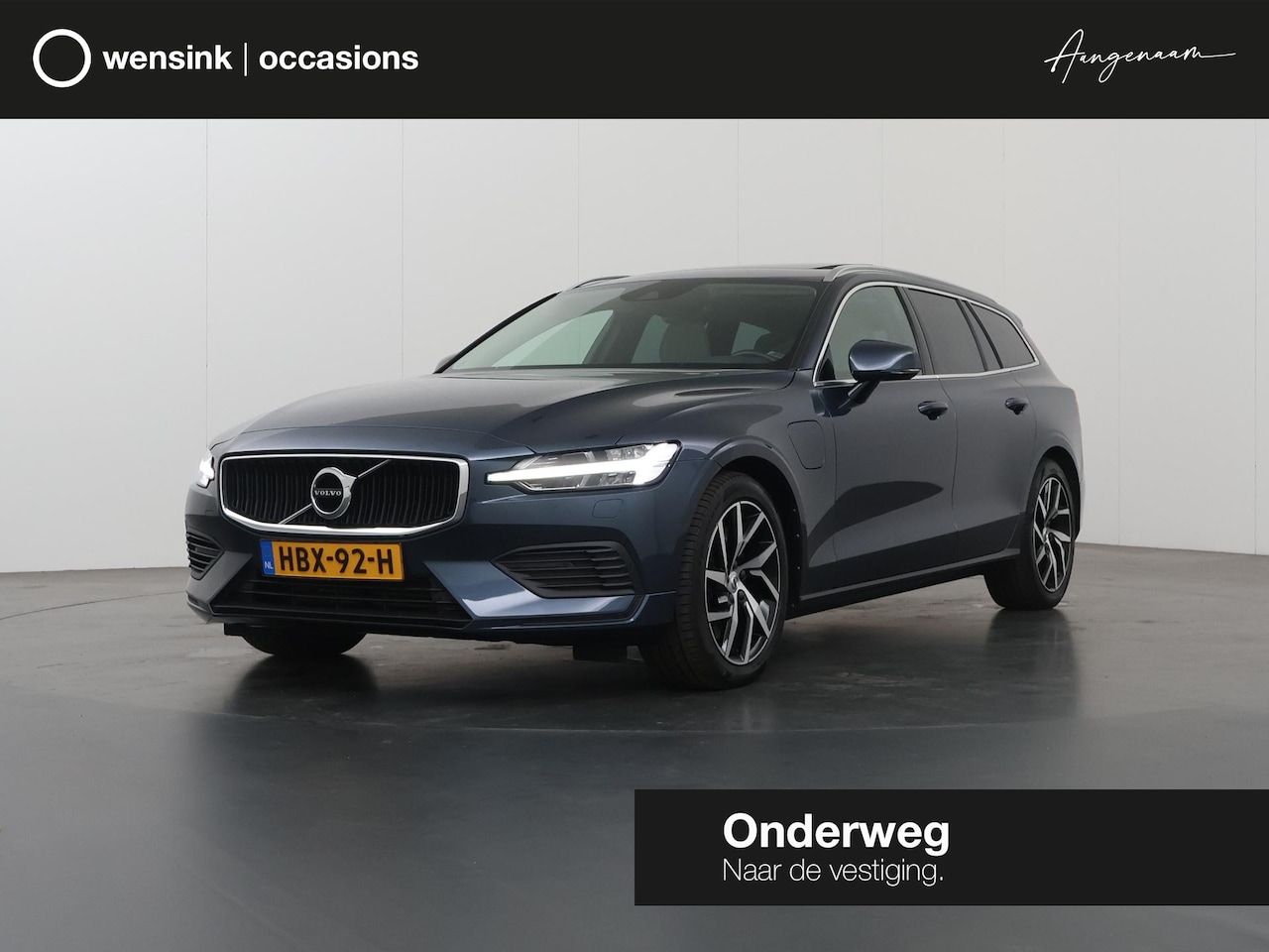 Volvo V60 - 2.0 T6 Recharge AWD R-Design | Panoramadak | Contourstoelen | HUD | Navigatie | Stoelverw - AutoWereld.nl