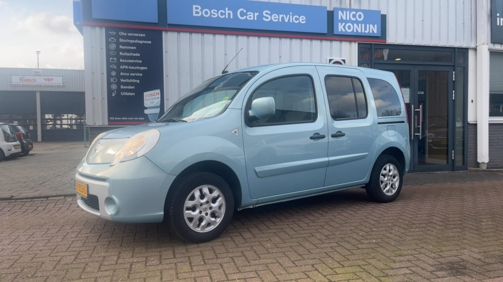 Renault Kangoo Family - 1.6-16V Privilège Automaat - AutoWereld.nl