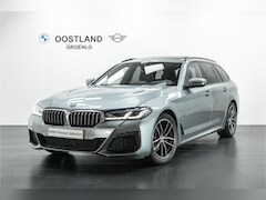 BMW 5-serie Touring - 520i High Executive M Sport Automaat / Panoramadak / Trekhaak / Laserlight / Head-Up / M S