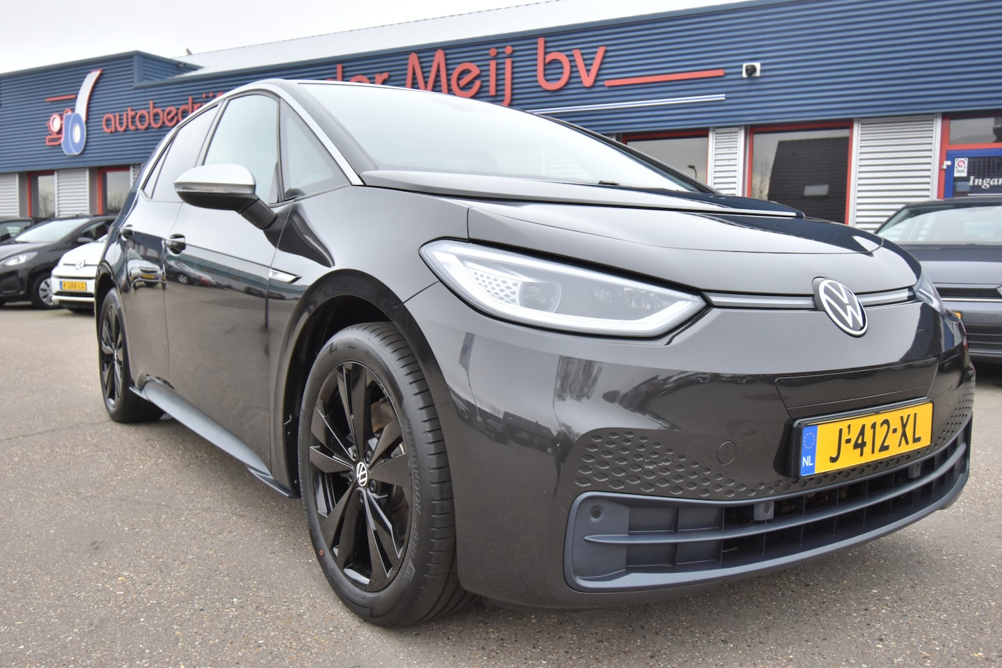 Volkswagen ID.3 - First Plus 58 kWh ,ST+STUUR VERW , LED KOPL , NAVI , CR CONTR ,PDC V+A , LMV19 , - AutoWereld.nl