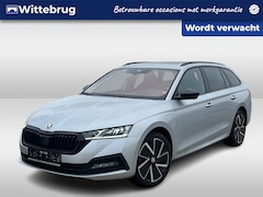 Skoda Octavia Combi - 1.4 TSI 204PK iV PHEV Sportline / Achteruitrijcamera / HUD / Dodehoek Sensor / Elektrische