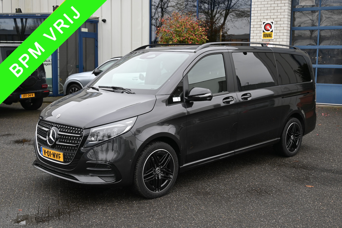 Mercedes-Benz V-klasse - 300d AMG L2 DC AMG pakket, Easy pakket, Winter pakket, Etc. - AutoWereld.nl