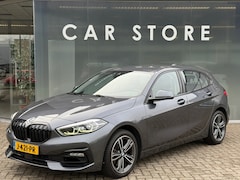BMW 1-serie - 118i AUT Executive SPORT Sportstoelen|LED|Dealer Onderhouden