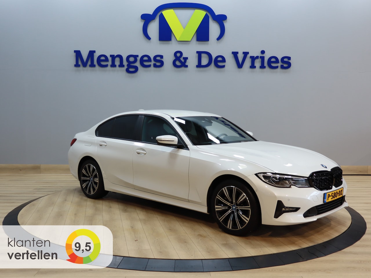 BMW 3-serie - 320e Business Edition Plus Airco ECC | Laser | Camera | Cruise Control | 18 Inch | Apple C - AutoWereld.nl