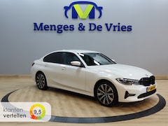 BMW 3-serie - 320e Business Edition Plus Airco ECC | Laser | Camera | Cruise Control | 18 Inch | Apple C