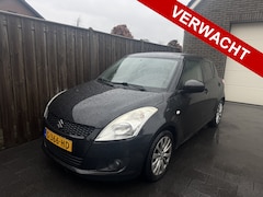 Suzuki Swift - 1.2 Exclusive Schuifdak Navi Keyless Stoelverwarming Clima CruiseControl