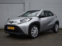 Toyota Aygo X - 1.0 VVT-i S-CVT Play Automaat 72pk | 1e eigenaar | Achteruitrijcamera | Dealer onderhouden