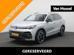 Volkswagen Tiguan - 1.5 eHybrid R-Line Edition 204 PK| Origineel Nederlands | 1e Eigenaar | Panoramadak | Trek