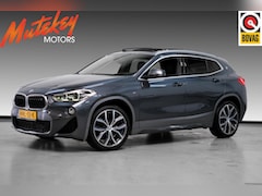 BMW X2 - sDrive20i M Sport | Pano | Trekhaak | alcantara | HUD