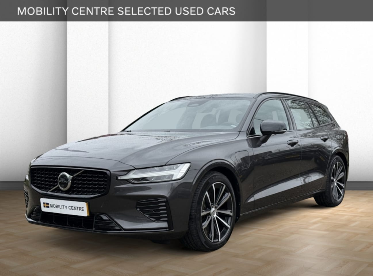 Volvo V60 - T6 AWD Plus Dark | 360 Camera | Trekhaak | Panoramadak - AutoWereld.nl