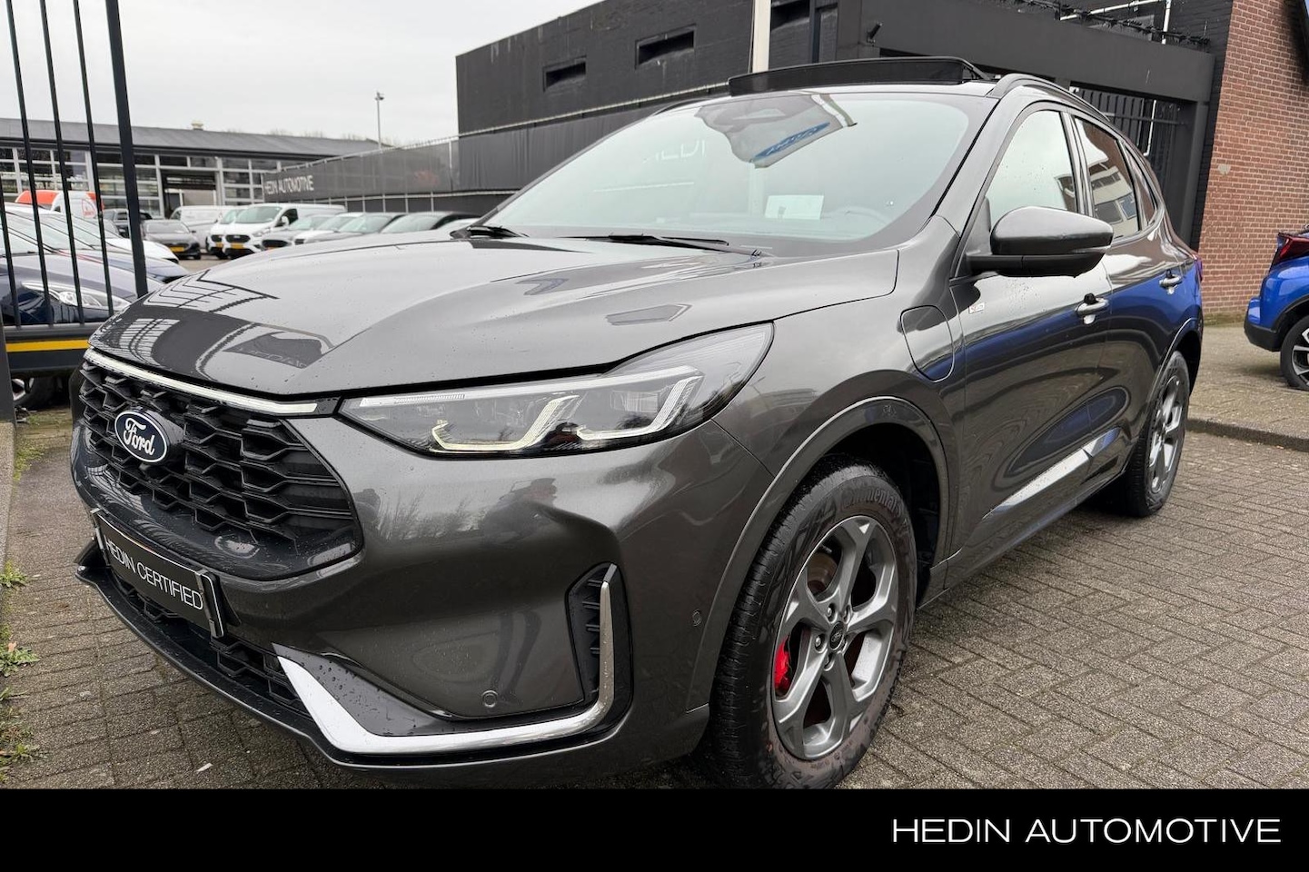 Ford Kuga - 2.5 PHEV ST-Line X | Panoramadak | Wegklapbare trekhaak | Winter Pack | Technology Pack - AutoWereld.nl