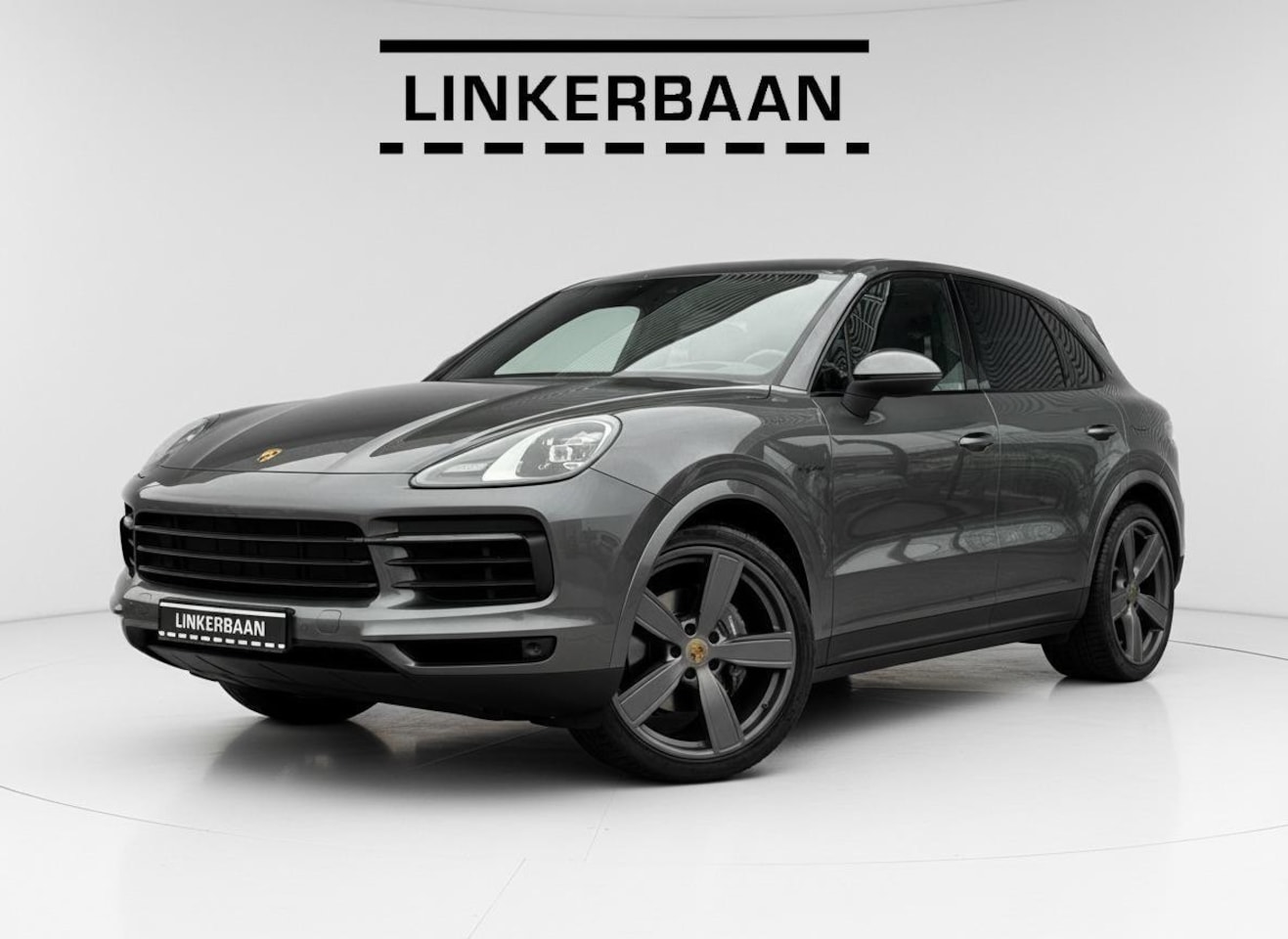 Porsche Cayenne - 3.0 E-Hybrid | Panodak | Sport Chrono | Luchtvering | Bose | 22 inch | - AutoWereld.nl