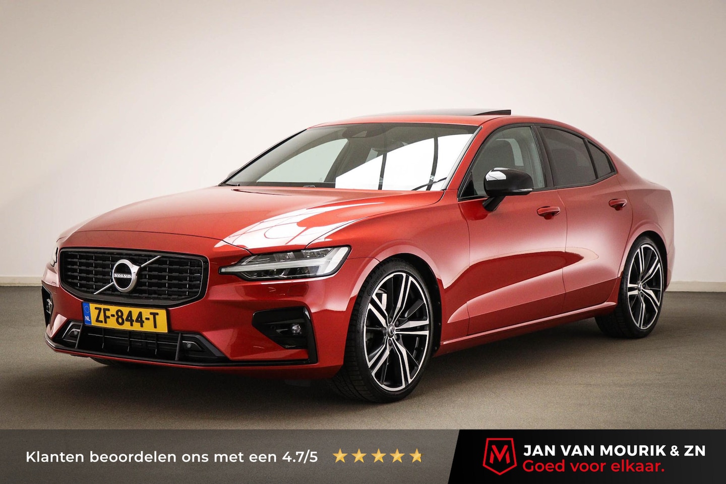Volvo S60 - 2.0 T5 Intro Edition | SCANDINAVIAN / LUXURY- LINE | PANORAMDAK | HEAD UP | ACHTERBANKVERW - AutoWereld.nl