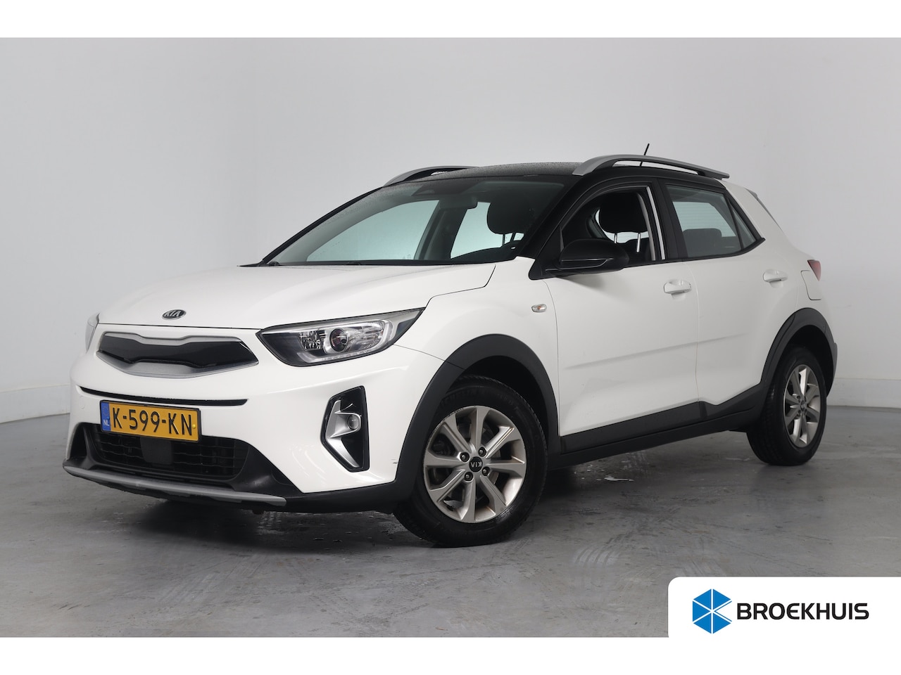 Kia Stonic - 1.0 T-GDi MHEV DynamicLine Airco | Cruise control | Carplay | Camera | Parkeersensoren | - AutoWereld.nl