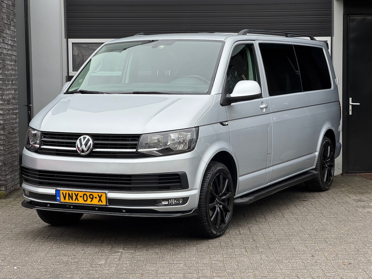 Volkswagen Transporter - 2.0 TDI L2H1 DC Comfortline Plus 2.0 TDI L2H1 DC Comfortline Plus - AutoWereld.nl