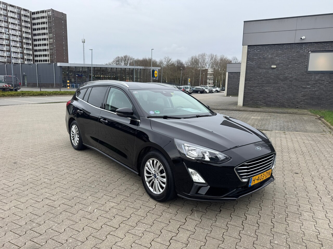 Ford Focus Wagon - 1.0 EcoBoost Titanium Business 1.0 EcoBoost Titanium Business - AutoWereld.nl