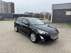Ford Focus Wagon - 1.0 EcoBoost Titanium Business