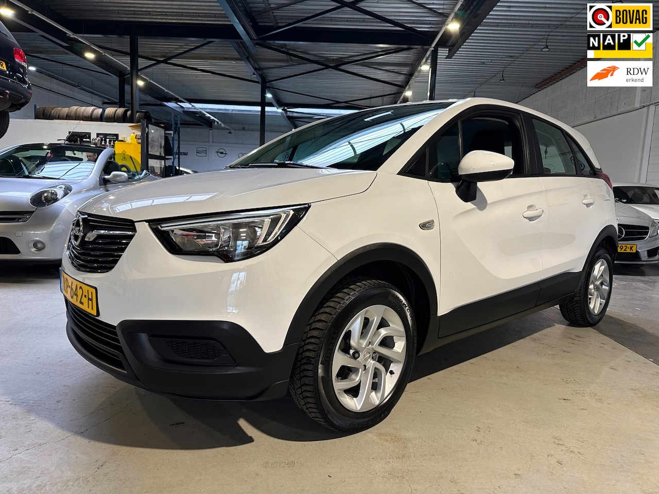 Opel Crossland X - 1.2 Turbo Online Edition/Carplay/Dealer onderhouden/Apk nw - AutoWereld.nl