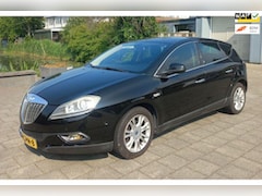 Lancia Delta - 1.4-nieuwe apk, airco, navigatie, cruise Controle, aluminium velgen