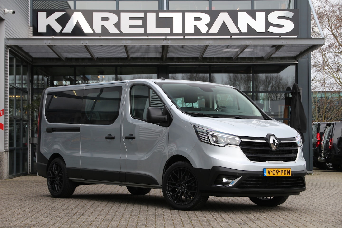 Renault Trafic - 2.0 DCI 150 | Aut. | DC | L2H1 | Navi | Cruise | Airco.. - AutoWereld.nl