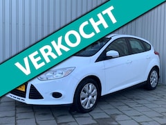 Ford Focus - 1.0 EcoBoost Trend|Navigatie|Airco|