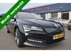 Skoda Superb Combi - 1.4 TSI iV Sportline Business , PANODAK , TREKH , VIRTUAL COCKPIT , ST+STUR EN BANK VERW ,