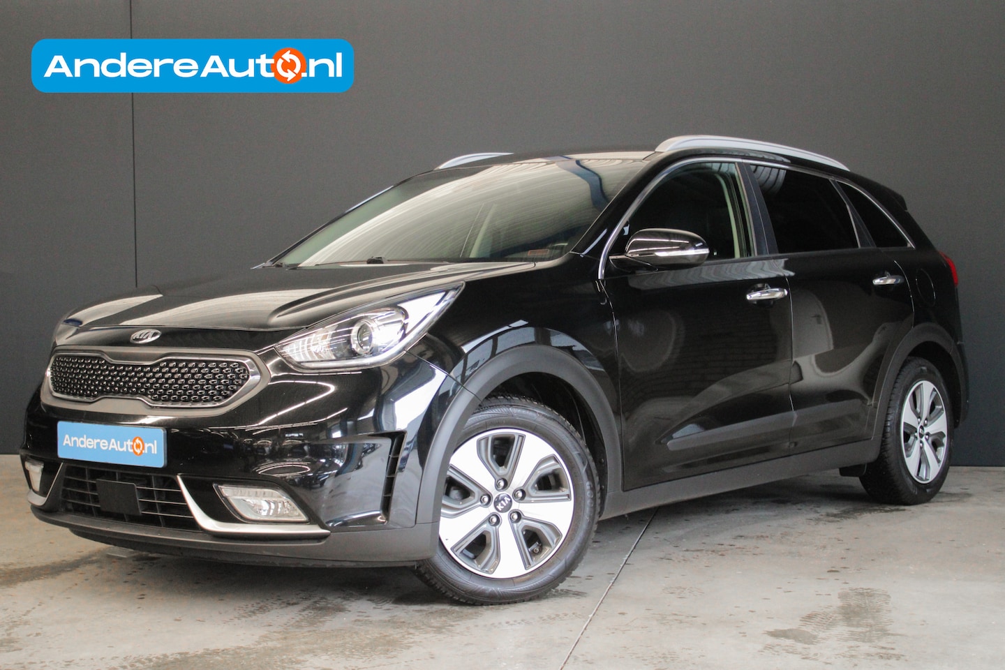 Kia Niro - 1.6 GDi Hybrid DynamicLine |dealer onderhouden|parkeersensoren|stoelverwarming| - AutoWereld.nl