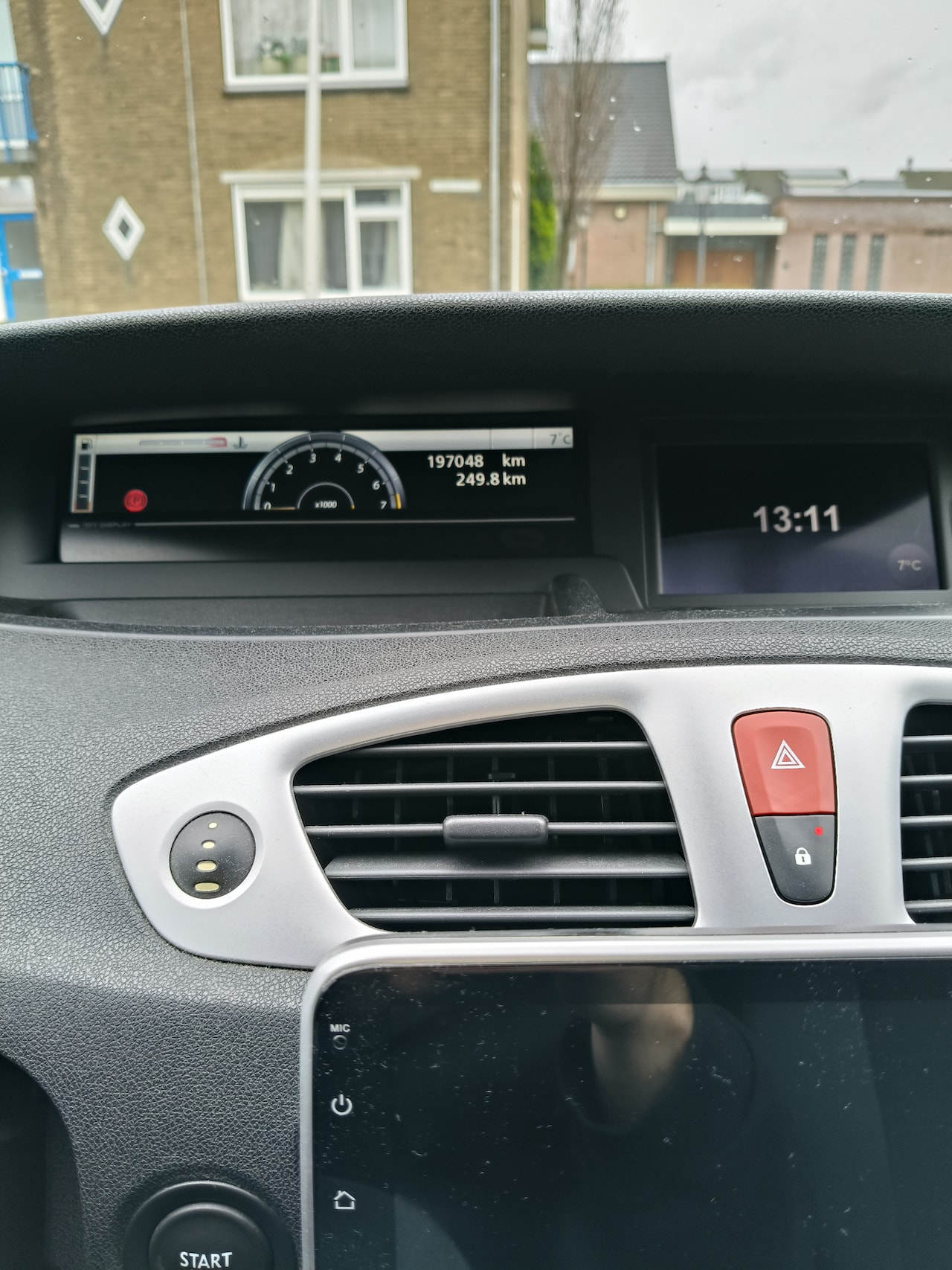 Renault Grand Scénic - 2.0 Dynamique - AutoWereld.nl