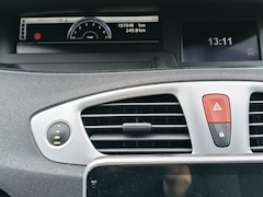 Renault Grand Scénic - 2.0 Dynamique