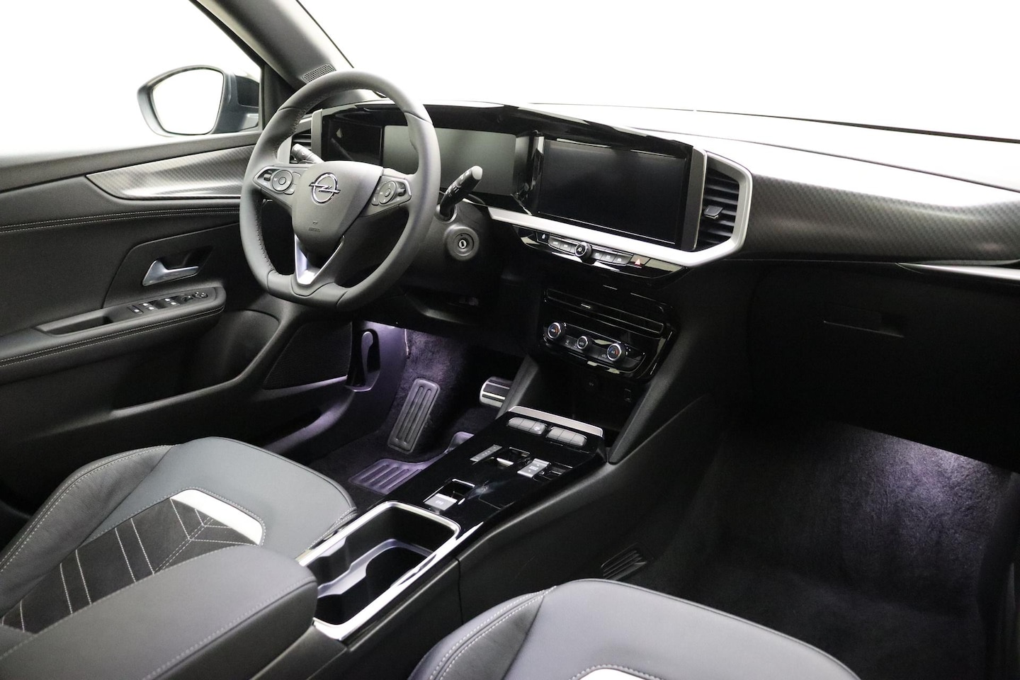 Opel Mokka - 1.2 Turbo Hybrid GS | Apple Carplay/Android Auto | Electromic Climate Control | Navigaties - AutoWereld.nl