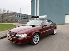 Volvo C70 Coupé - 2.4i T Prestige Automaat 200 PK. Prachtige auto voor de echte liefhebber Slecht 132.000 KM