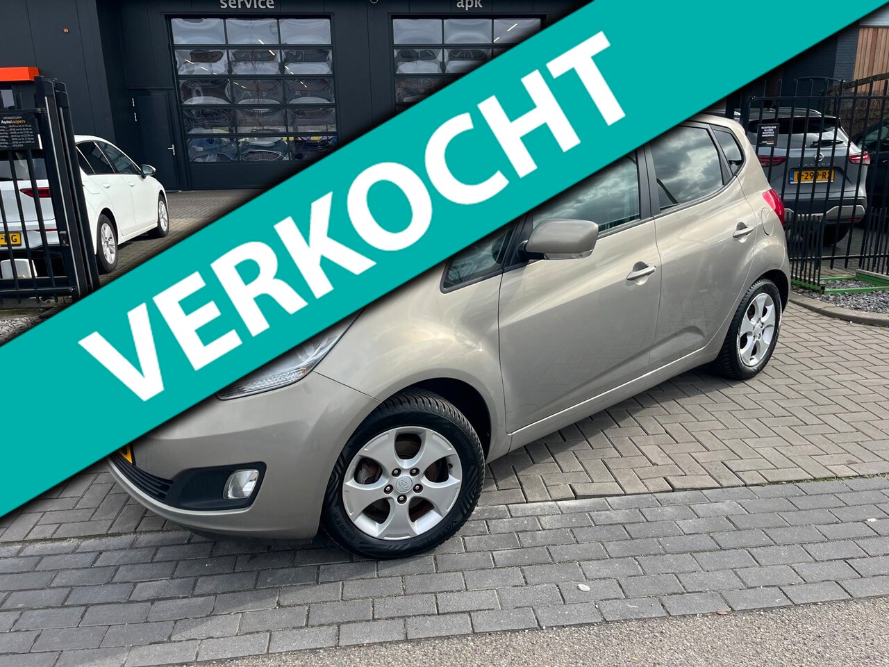 Kia Venga - 1.6 CVVT Super Pack 1.6 CVVT Super Pack , automaat, navigatie - AutoWereld.nl