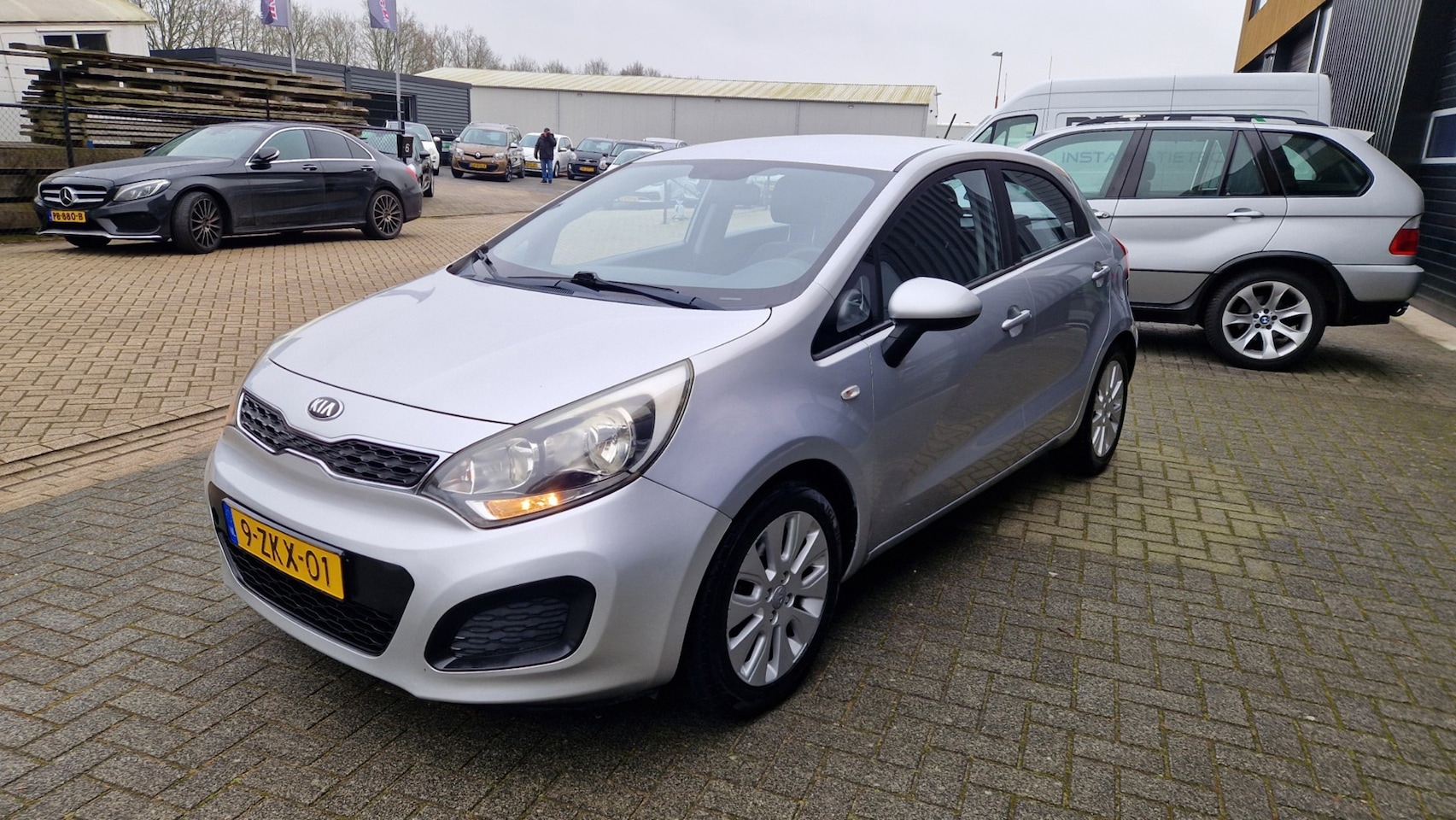 Kia Rio - 1.2 CVVT Super Pack Airco - AutoWereld.nl