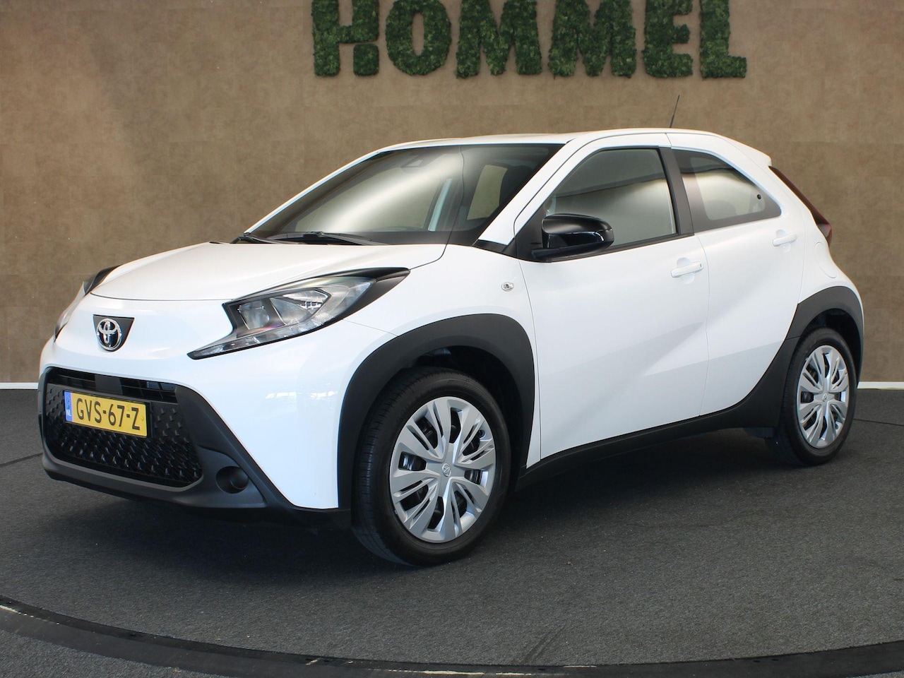 Toyota Aygo X - 1.0 VVT-i MT Play - ORIGINEEL NEDERLANDSE AUTO - APPLE CARPLAY/ANDROID AUTO - AIRCO - MULT - AutoWereld.nl