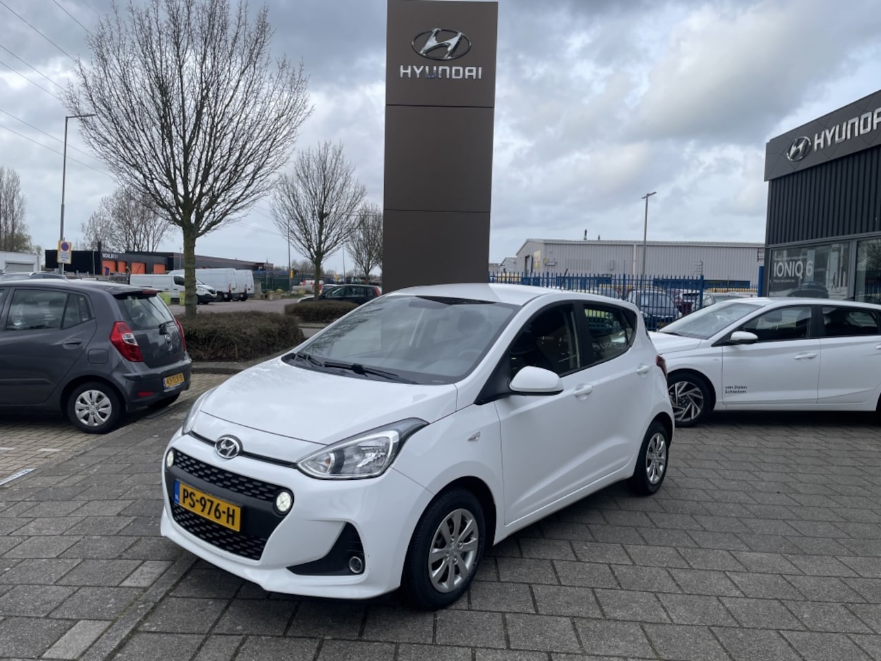 Hyundai i10 - 1.0i Comfort NAVI*RIJKLAARPRIJS* - AutoWereld.nl