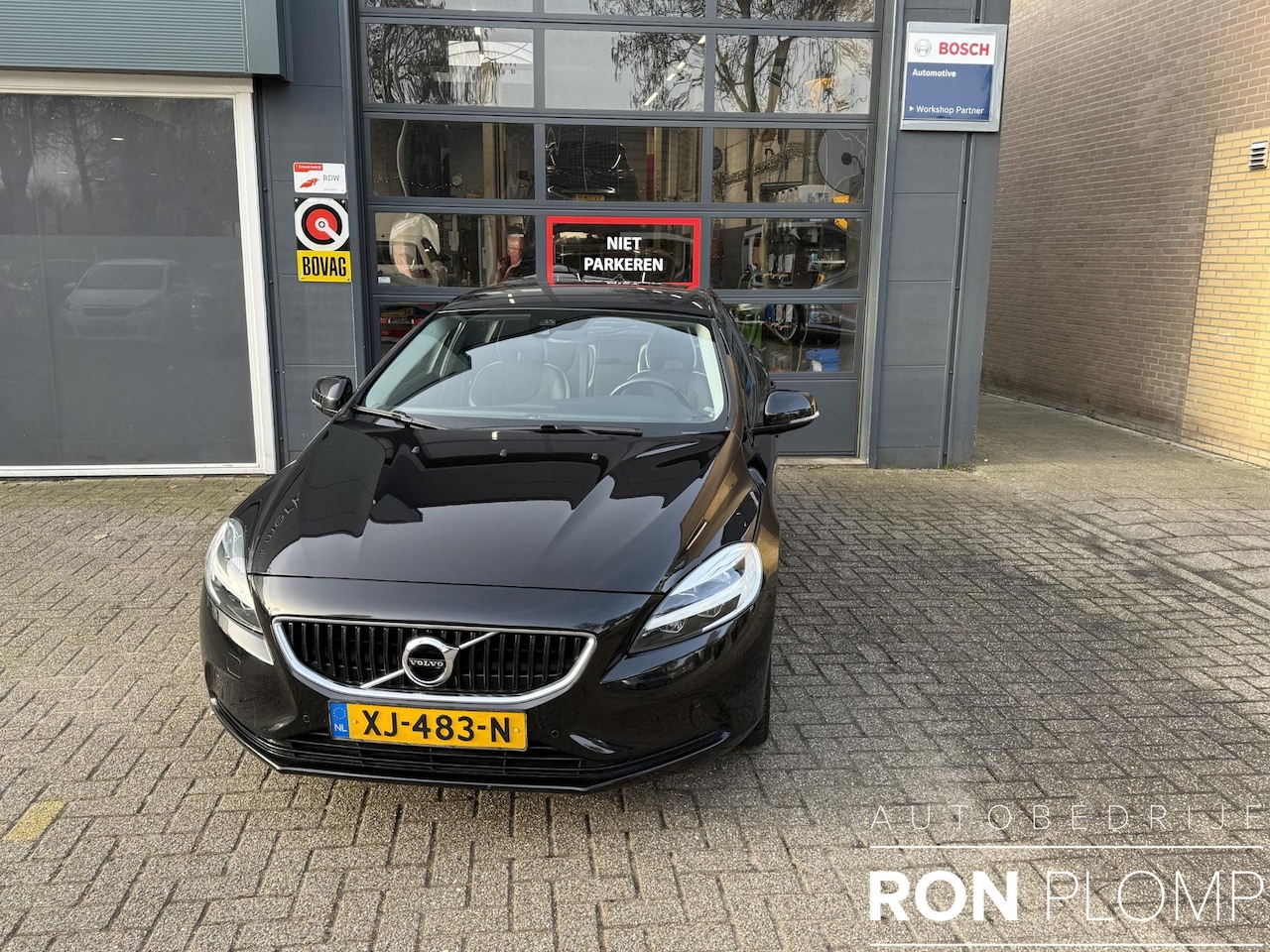 Volvo V40 - 2.0 T3 Dynamic Edition 153PK / Airco clima/ Navigatie/ Cruise/ PDC/ LED/ Stoel verw./ LMV - AutoWereld.nl