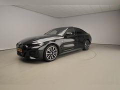 BMW i4 - Gran Coupé eDrive40 | M-Sportpakket | LED | Leder | HUD | Active cruise | Schuifdak | Elek